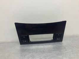 BMW 5 E60 E61 Garniture de panneau console centrale 6989862