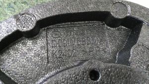Mazda 2 Dolny panel schowka koła zapasowego D09W-688MX