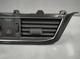 Seat Tarraco Centrālais gaisa ventilācijas režģis 5FJ819110