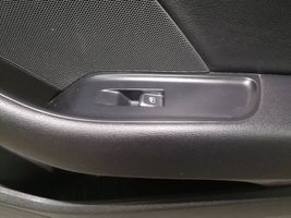 Audi A3 S3 8V Rivestimento del pannello della portiera anteriore 8V5867106