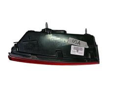 Audi A4 S4 B9 Lampy tylnej klapy bagażnika 8W5945093D