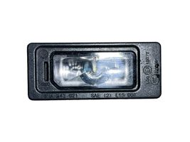 Audi A4 S4 B9 Lampa oświetlenia tylnej tablicy rejestracyjnej 5NA943021