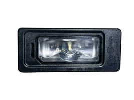 Audi A4 S4 B9 Lampa oświetlenia tylnej tablicy rejestracyjnej 5NA943021