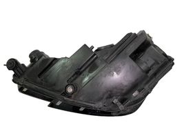 Audi A4 S4 B9 Lampa przednia 8W0941006B