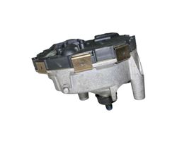 Audi A4 S4 B9 Etupyyhkimen vivusto ja moottori 8W2955119