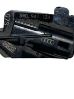 Audi A4 S4 B9 Lampka zewnętrzna przedniej klamki 8W0947134