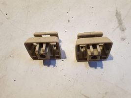 Mercedes-Benz E W210 Clip/gancio/supporto per aletta parasole 