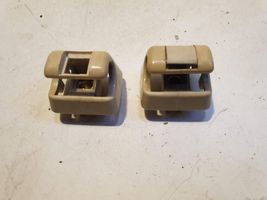 Mercedes-Benz E W210 Clip/gancio/supporto per aletta parasole 