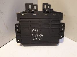 Audi A4 S4 B5 8D Pārnesumkārbas vadības bloks 5WK3320B