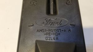 Ford Focus Ohjaamon sisäilman ilmakanava AM51R01907A