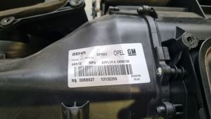 Opel Meriva A Sisälämmityksen ilmastoinnin korin kokoonpano 13132209