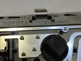 Toyota Yaris Éclairage lumière plafonnier avant 812600D010