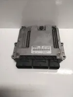 Renault Megane III Variklio valdymo blokas 0281019075