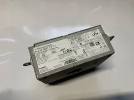 Mercedes-Benz E W214 Cadre, panneau d'unité radio / GPS A2149007511