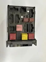 Renault Espace -  Grand espace IV Module de fusibles 8200309046