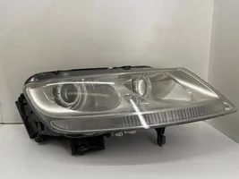 Volkswagen Phaeton Lampa przednia 89024668