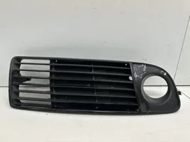 Audi A6 S6 C5 4B Grille inférieure de pare-chocs avant 4B0807682H