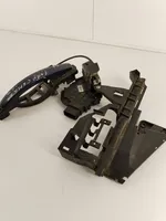 Ford Focus C-MAX Rear door lock 2400000