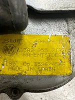 Volkswagen PASSAT B4 Silniczek wycieraczki szyby tylnej 3A9955717