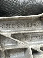 Mercedes-Benz C W202 Mechanizm i silniczek wycieraczek szyby przedniej / czołowej 2028200342