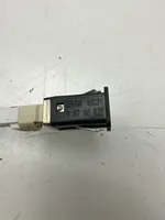 BMW 3 E90 E91 USB socket connector 9167196