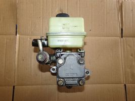 Mazda MPV II LW Power steering pump 