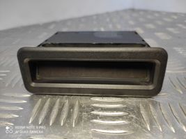 Opel Kadett E Monitori/näyttö/pieni näyttö 90240511