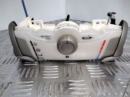 Peugeot 107 Climate control unit 559000H010