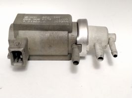 Audi A6 S6 C5 4B Käynnistysmoottorin solenoidi 059906627A