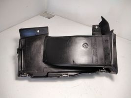 BMW 7 E38 Oro paėmimo kanalo detalė (-ės) 51718163835