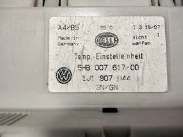 Volkswagen PASSAT B5 Ilmastoinnin ohjainlaite 1J1907044