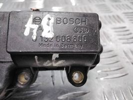 Volkswagen Golf III Idle control valve (regulator) 0132008600
