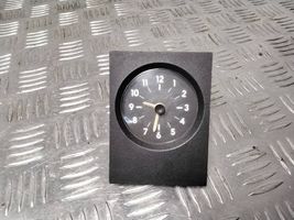 Opel Omega A Horloge 90213997