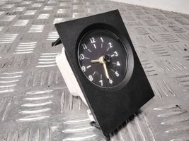 Opel Omega A Horloge 90213997