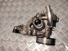 Chevrolet Captiva Pompe de circulation d'eau 96868233