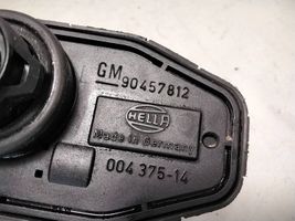 Opel Omega B1 Headlight level adjustment motor 90457812