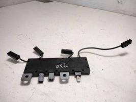 BMW 7 E32 Antenna control unit 65241379761