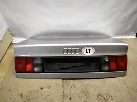 Audi 100 S4 C4 Takaluukun/tavaratilan kansi 