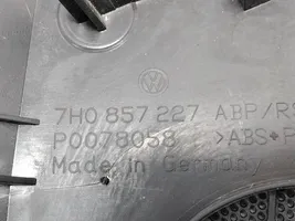 Volkswagen Transporter - Caravelle T5 Maskownica głośnika bocznego deski rozdzielczej 7H0857227