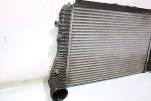 Volkswagen PASSAT B6 Chłodnica powietrza doładowującego / Intercooler 