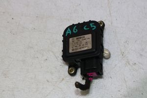 Audi A6 S6 C5 4B Motor/activador trampilla de calefacción 0132801159