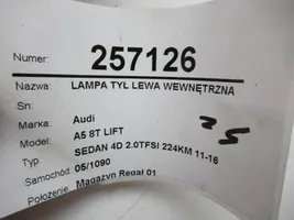 Audi A5 8T 8F Aizmugurējais lukturis virsbūvē 8T0945093C