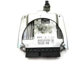 Toyota Corolla E120 E130 Unité de commande, module ECU de moteur 89661-02A90