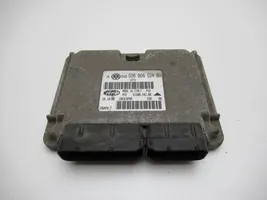 Volkswagen Golf IV Centralina/modulo motore ECU 036906034