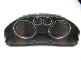 Audi A4 S4 B5 8D Compteur de vitesse tableau de bord 8D0920900B