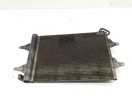 Volkswagen Polo IV 9N3 Radiateur de refroidissement 6Q0820411B