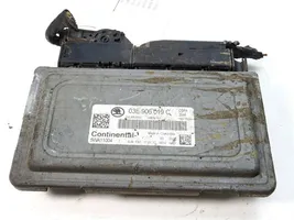 Skoda Fabia Mk1 (6Y) Unité de commande, module ECU de moteur 03E906019C