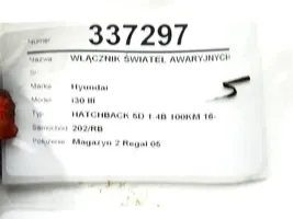 Hyundai i30 Interrupteur feux de détresse 93730G3000