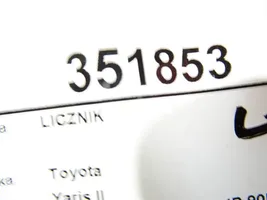 Toyota Yaris Licznik / Prędkościomierz 83800-0D690-D