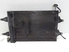 Volkswagen Polo IV 9N3 Radiatore di raffreddamento 6Q0820411E